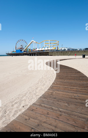 La plage et la jetée de Santa Monica California USA Banque D'Images