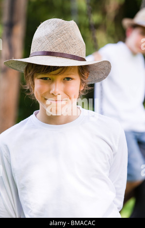 Portrait of Boy Wearing Hat, Salzburg, Autriche, Salzburger Land Banque D'Images