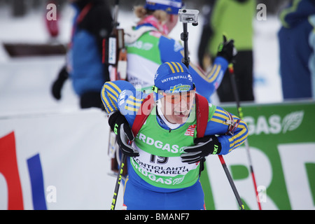 Anna Carin Olofsson-Zidek à terminer la course 10km poursuite femmes IBU World Cup Biathlon Kontiolahti en Finlande le 14 mars 2010 Banque D'Images