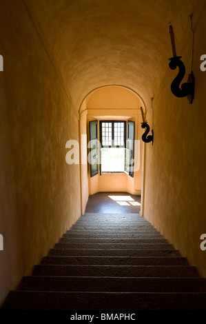 L'intérieur de la forteresse Rocca Borromeo, angera, lac Majeur, Italie Banque D'Images