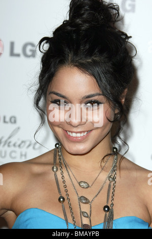 VANESSA HUDGENS VICTORIA BECKHAM ET EVA LONGORIA PARKER MODE LG TOUCH HÔTE WEST HOLLYWOOD LOS ANGELES CA 24 Mai 2010 Banque D'Images