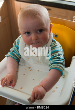 Se nourrir bébé Banque D'Images