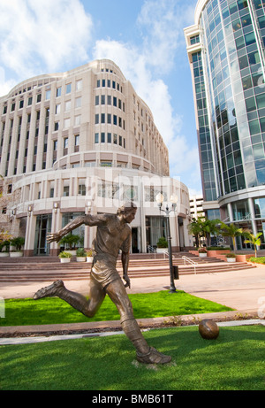 Statue de soccer World Cup 1994 en l'honneur d'Orlando au centre-ville d'Orlando, Floride, USA Banque D'Images