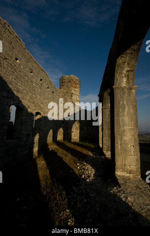 Arches dans le château de Rozafa en Albanie Banque D'Images