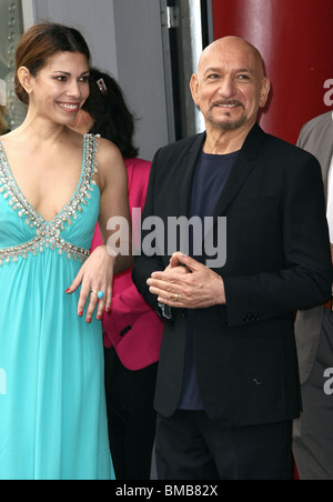 DANIELA LAVENDER Sir Ben Kingsley Sir Ben Kingsley honoré avec une étoile sur le Hollywood Walk of Fame HOLLYWOOD LOS ANGELES CA Banque D'Images