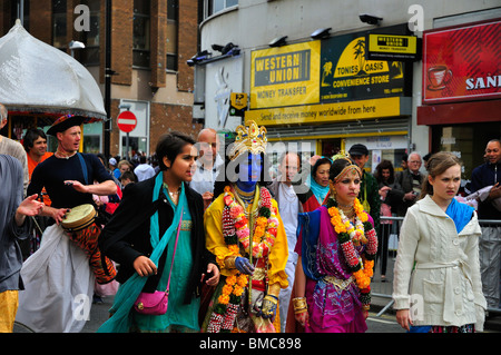 Carnaval 2010 Luton Procession Hare Krishna Banque D'Images