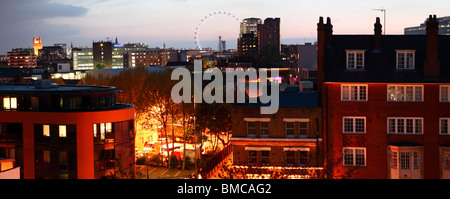 Image panoramique crépuscule donnant sur Lambeth et London Eye Banque D'Images