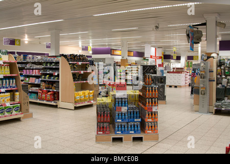 La marine britannique, l'armée et la Force aérienne (instituts) NAAFI Supermarché - Rheindahlen complexe militaire - Mönchengladbach - Allemagne Banque D'Images