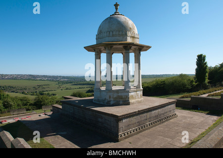 Angleterre, Royaume-Uni - l'Chattri est dédié à la mémoire des soldats indiens qui ont combattu dans la Première Guerre mondiale. Banque D'Images