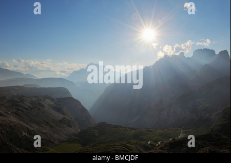 Plein soleil sur les Dolomites et voir de Croda Rossa d'Ampezzo, Trentino-Alto Adige, Italie Banque D'Images