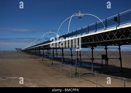 Front de plage et jetée de Southport Merseyside England uk Banque D'Images