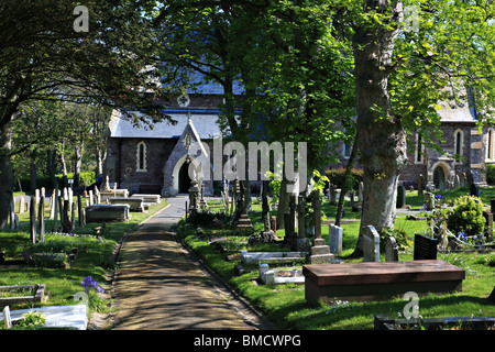 L'église Sainte-Anne cimetière, Sainte Anne, Alderney, Channel Island, United Kingdom Banque D'Images