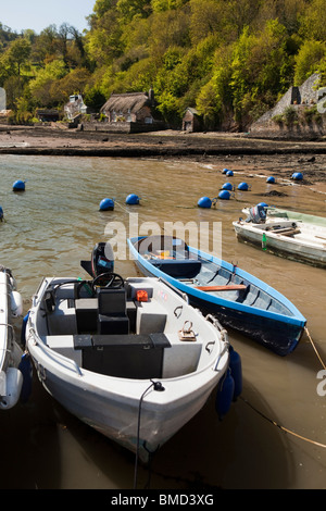 Royaume-uni, Angleterre, Devon, Dittisham, passeurs Chalet sur bord de la rivière Dart Banque D'Images