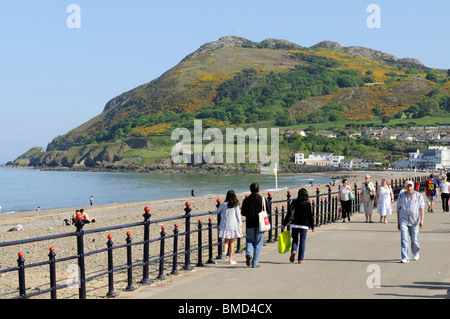 Le front de mer de Bray en direction de Bray Head ville balnéaire au sud de Dublin, dans le comté de Wicklow, Irlande du sud Banque D'Images