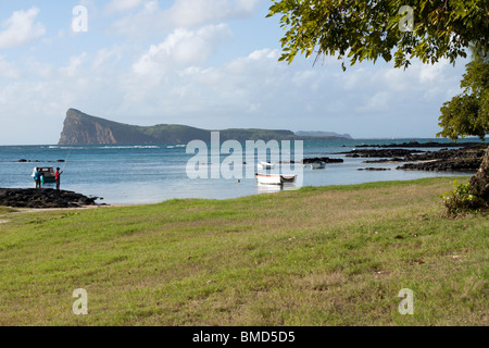 Coin de Mire, l'île sur la côte nord de l'île Maurice. Banque D'Images