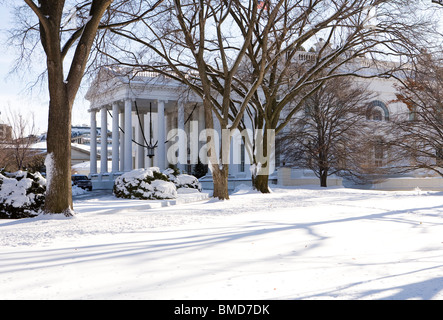 Les motifs de la Maison Blanche à la suite d'une tempête de neige. Banque D'Images