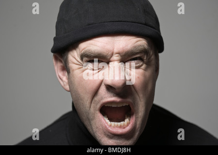 Homme en colère crier Banque D'Images