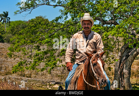 Cuban cowboy dans pays en dehors de la Trinité-Cuba Banque D'Images