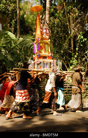 Festival les fidèles ,galungan bali majeur , Sabakabian,cérémonie ,Pura, Bebetin , près de Lovina au nord de Bali, Indonésie Banque D'Images