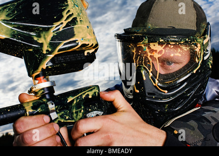 Les hommes le paintball, la Suède. Banque D'Images