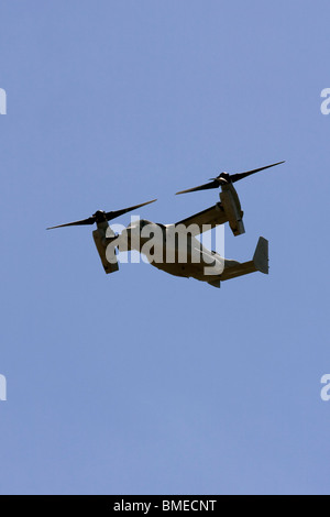 United States Marine Corp V-22 Osprey en vol. Banque D'Images