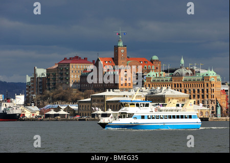 La Scandinavie, la Suède, Göteborg, vue du navire à la mer avec cityscape in background Banque D'Images