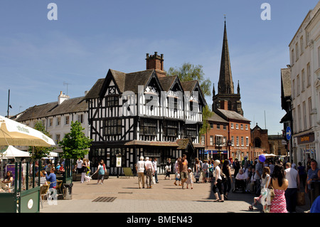 La vieille maison et église Saint Pierre, Ville Haute, Hereford, Herefordshire, Angleterre, RU Banque D'Images