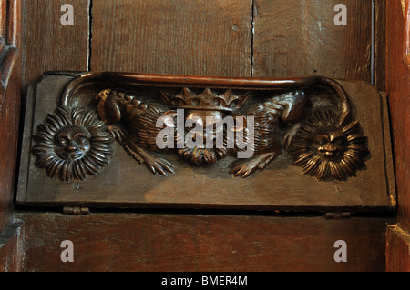 Misericord dans All Saints Church, Hereford, Herefordshire, Angleterre, RU Banque D'Images