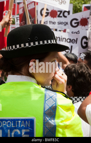 Flottille de Gaza Mars, Whitehall, Downing Street, à l'extérieur, Londres, de protestation contre l'assassinat de neuf militants par des soldats israéliens Banque D'Images