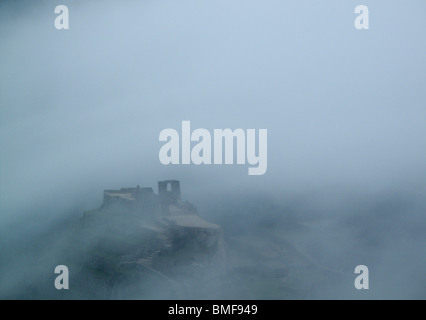 Brume matinale sur les anciennes ruines d'Inca au Machu Picchu près de Cusco au Pérou Banque D'Images