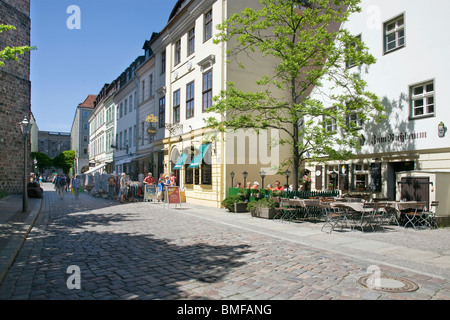 Nikolaiviertel, Propststrasse avec Restaurant zum Nussbaum, Berlin, Allemagne Banque D'Images