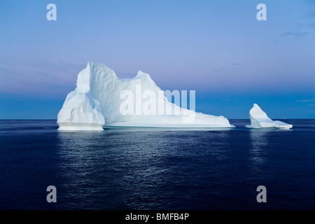 Iceberg dans la mer du Labrador, Canada Banque D'Images