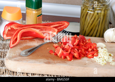 Légumes frais coupé en petits morceaux. Banque D'Images