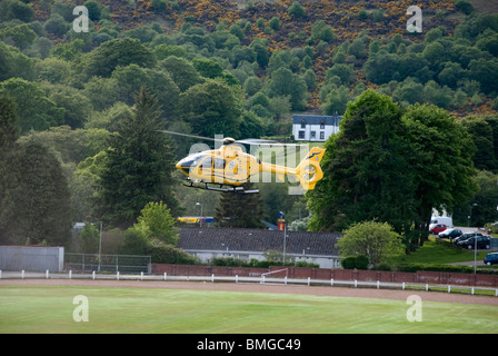 Helimed décollant de Dunoon Dunoon Sport Cowal ARGYLL & BUTE Ecosse Banque D'Images