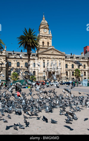 L'hôtel de ville d'un grand bâtiment édouardien à partir de 1095 et Grand Parade à Cape Town Afrique du Sud Banque D'Images