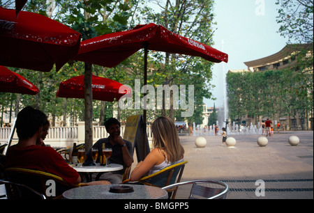 France Languedoc-Roussillon Montpellier Antigone dans Cafe par Place du Nombre-d'or Fontaine Banque D'Images