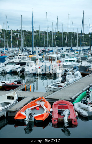 Kinsale Marina, du temps le soir. Le comté de Cork en Irlande Banque D'Images