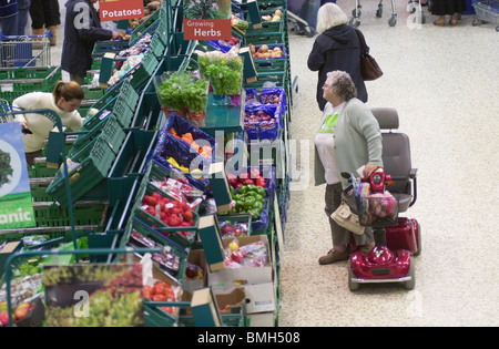 Tesco superstore à Bletchley UK Banque D'Images