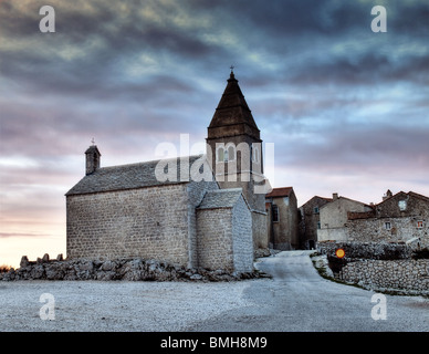 Lubenice. Village croate sur la côte Adriatique rocheuses,île de Cres Banque D'Images