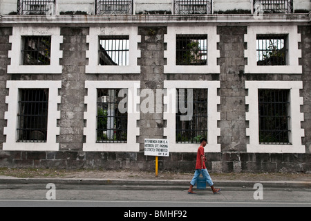 Philippines, Manille, Ruines dans Intramuros le plus ancien quartier de la ville de Manille. Banque D'Images