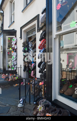 Présentoir de chaussures Harlech. Gwynedd Nord du pays de Galles Royaume-Uni. 2010 HOMER SYKES Banque D'Images