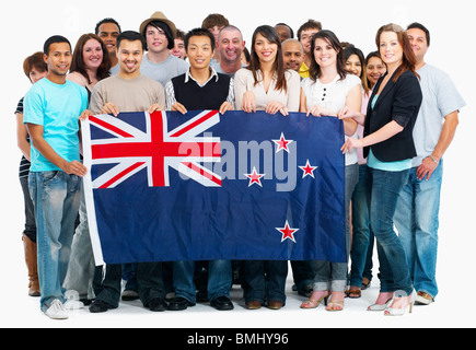 Groupe de personnes tenant drapeau australien Banque D'Images