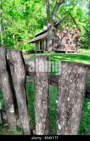 Cabane en bois rond Banque D'Images