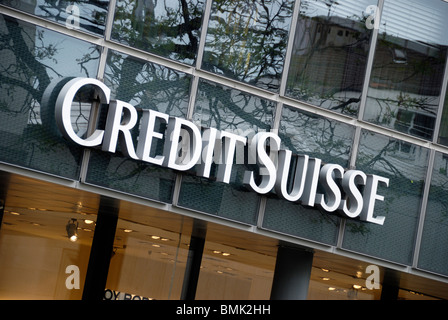 Credit Suisse affiche à l'extérieur une banque à Bâle, Suisse Banque D'Images