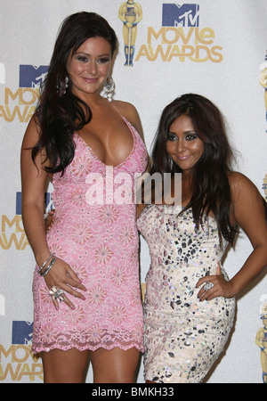 JENNI FARLEY AKA J WOWW NICOLE POLIZZI AKA SNOOKI 2010 MTV Movie AWARDS PRESSE UNIVERSAL CITY LOS ANGELES CA 06 juin 201 Banque D'Images