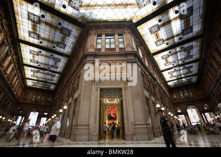 La Galerie Alberto Sordi (Galleria Alberto Sordi), Rome, Italie Banque D'Images