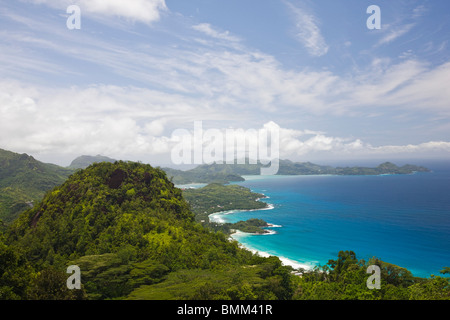 Les Seychelles, l'île de Mahé, le Parc National du Morne Seychellois, côte blé vue depuis l'usine à thé Banque D'Images