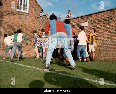 Collège d'Eton Wall Game des années 80 Banque D'Images