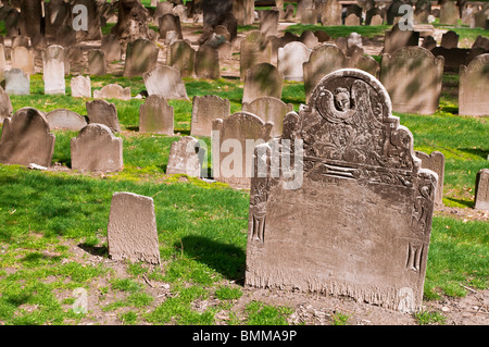 Pierres tombales dans le grenier d'inhumation sur le Freedom Trail, Boston, Massachusetts Banque D'Images