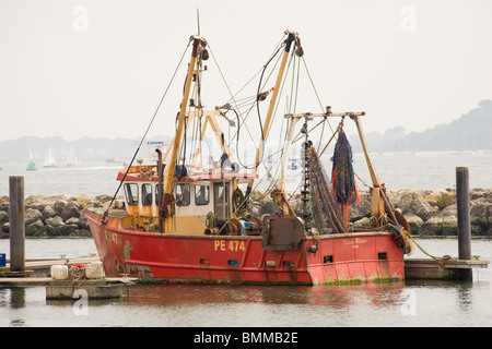 Chalutier à Poole, Dorset Banque D'Images